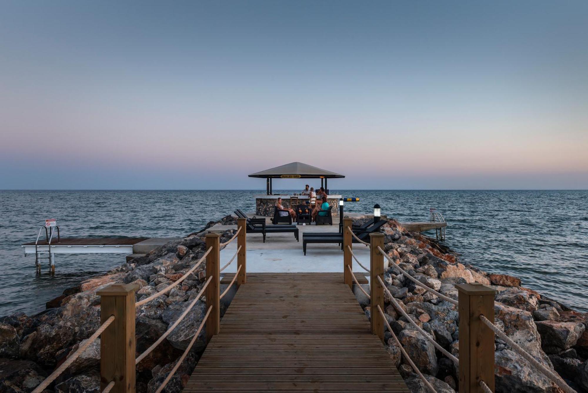 Private Beach Resort Cyprus Vokolidha Экстерьер фото